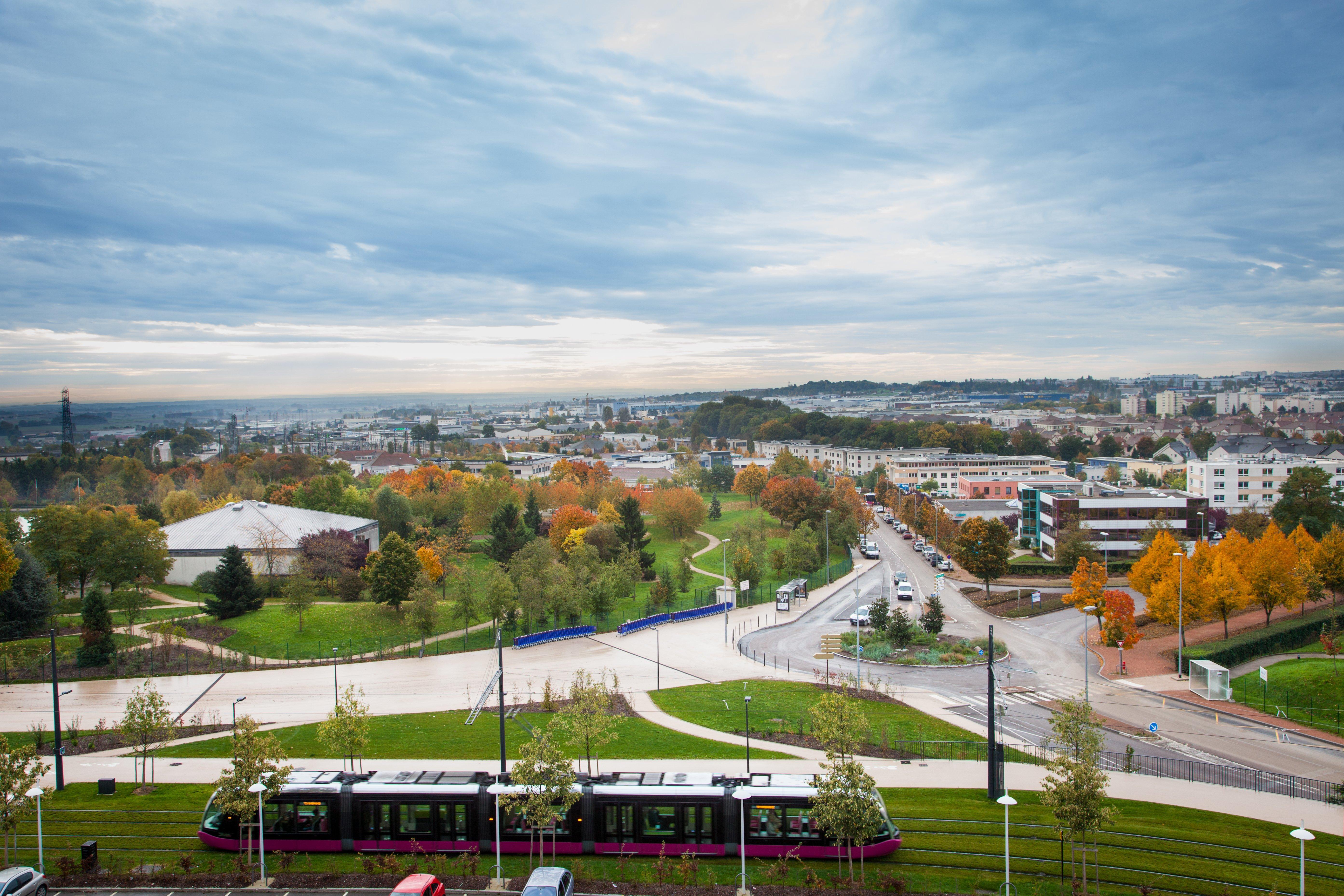 Holiday Inn Dijon Toison D'Or, An Ihg Hotel Exterior photo